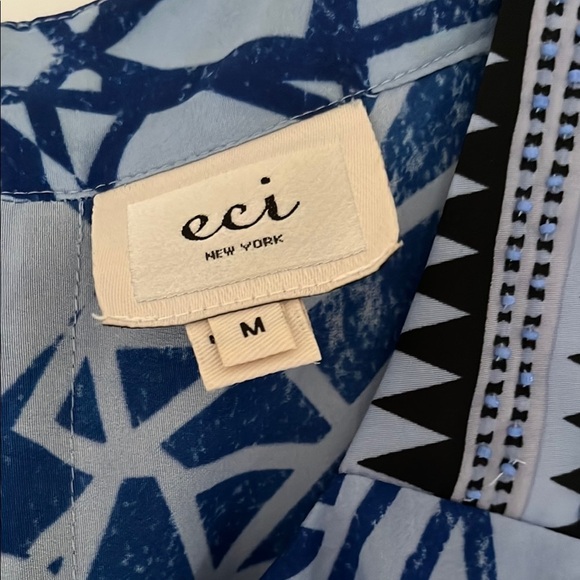 ECI Blue Patterned Sleeveless Blouse - Picture 2 of 4